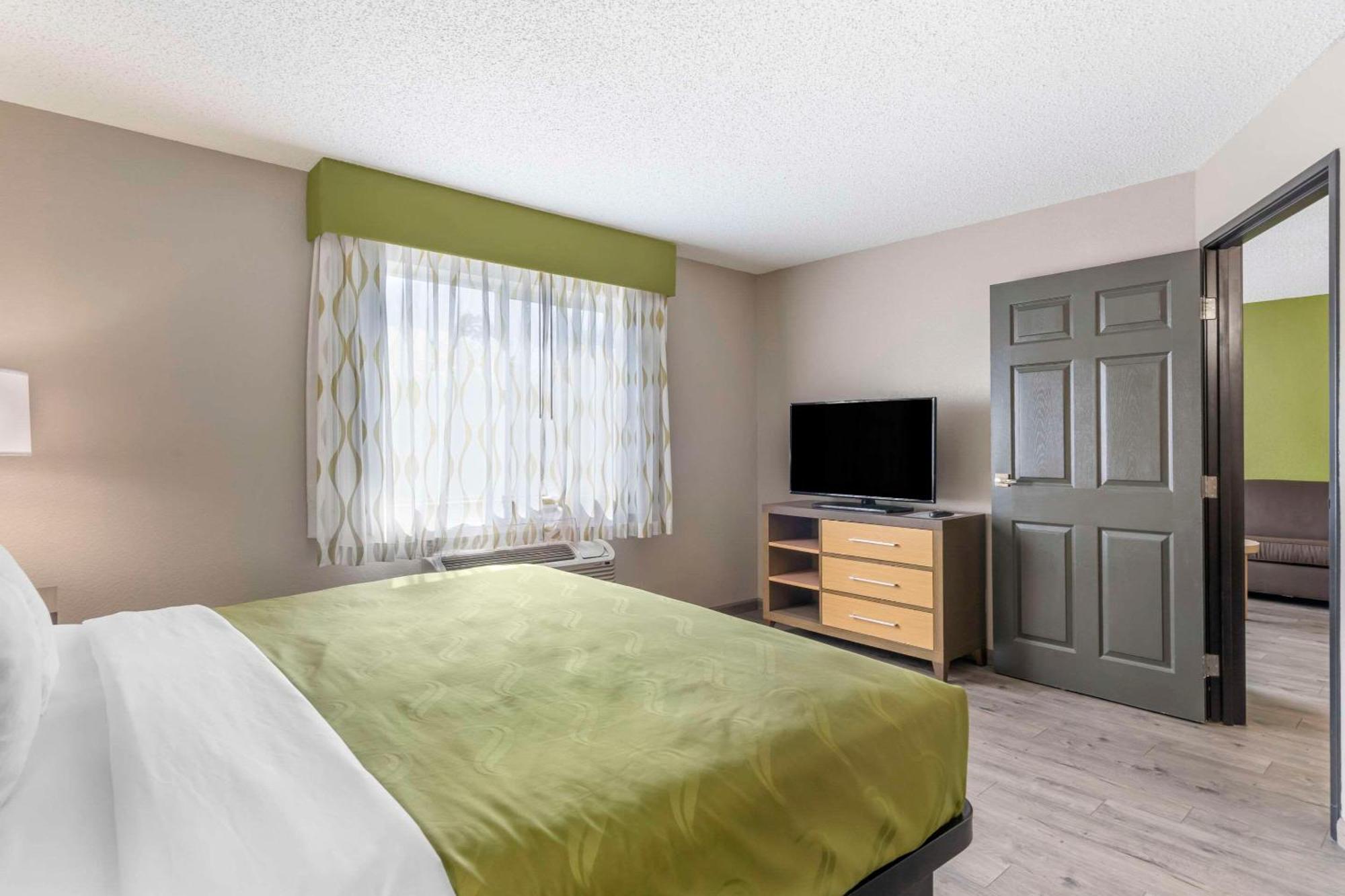 Quality Inn & Suites Делавэр Экстерьер фото