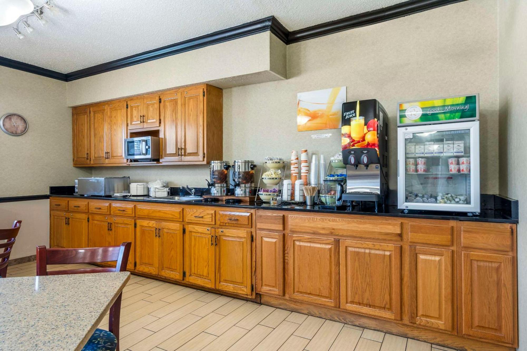 Quality Inn & Suites Делавэр Экстерьер фото